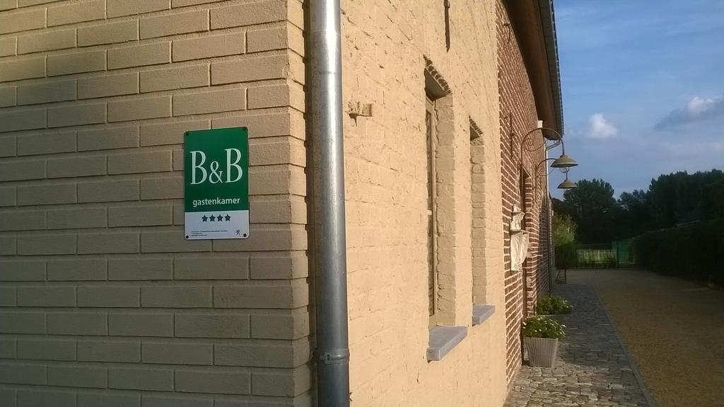B&B Kamer En Aambeeld Zoutleeuw Εξωτερικό φωτογραφία