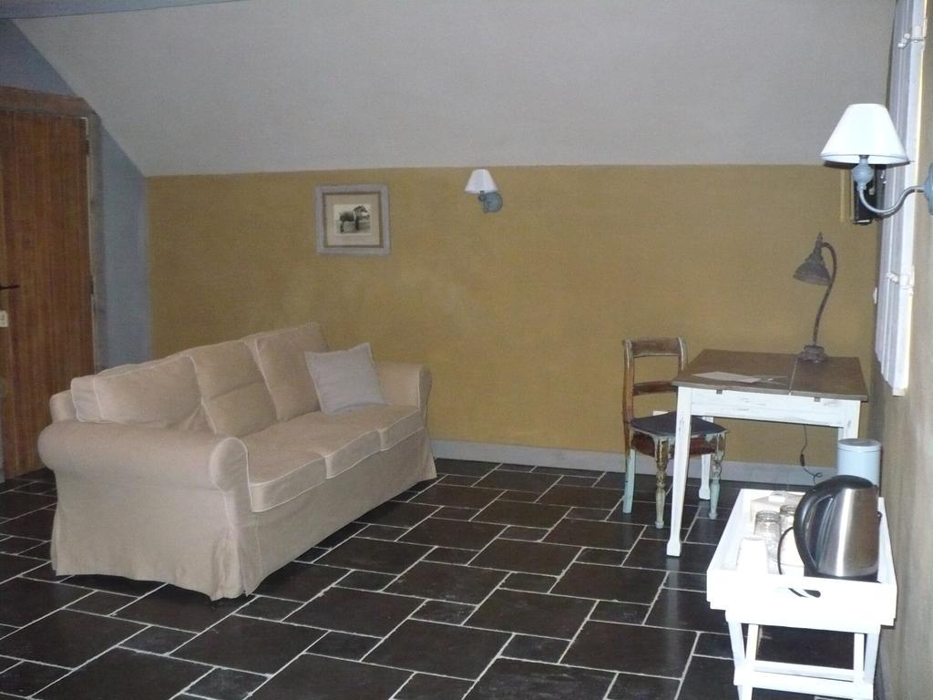 B&B Kamer En Aambeeld Zoutleeuw Εξωτερικό φωτογραφία