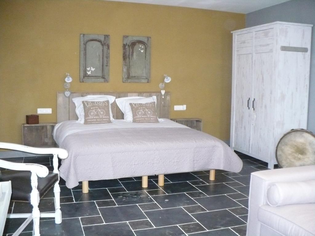 B&B Kamer En Aambeeld Zoutleeuw Εξωτερικό φωτογραφία